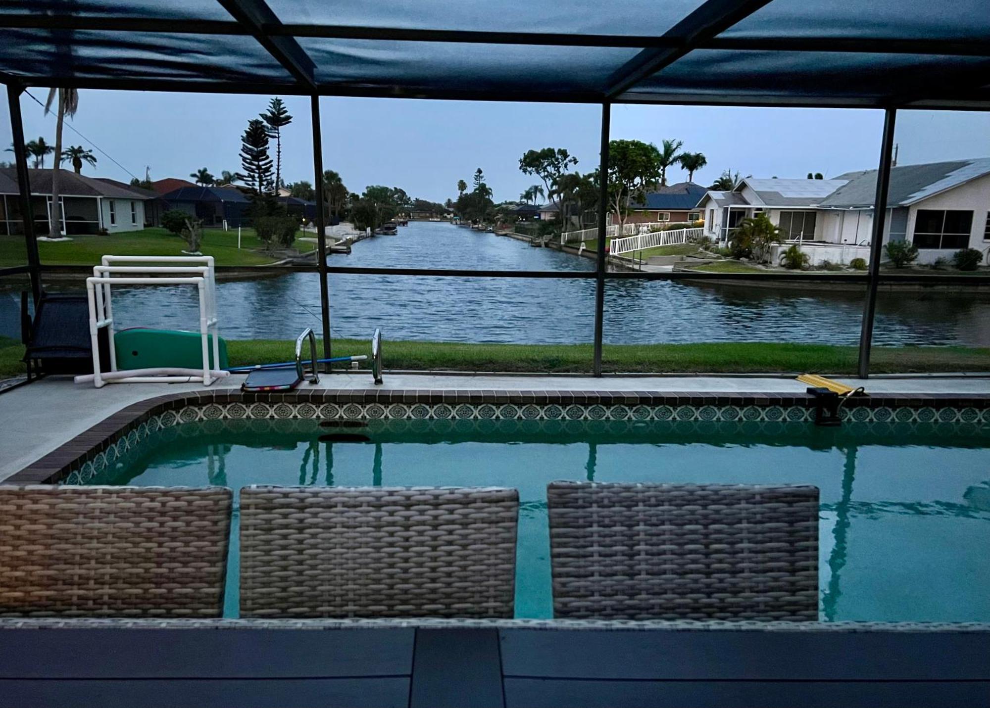 Serenity Waterfront Villa With King Suite, Private Pool, Great Lanai Enclosure And Long Water Views Кейп-Корал Экстерьер фото